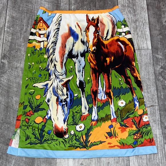 ILLIG Dresses & Skirts - VTG ILLIG ECLECTIC HORSES SKIRT 100% Silk Straight Knee Length Stretchy